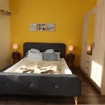 Yellow Apartamento *
