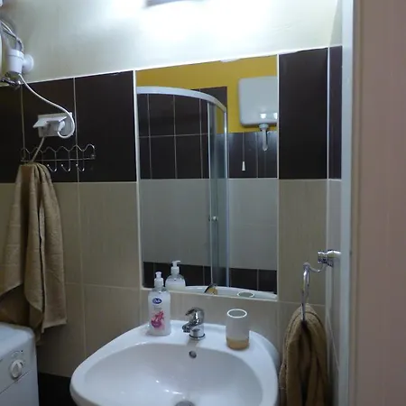 Apartament Yellow *